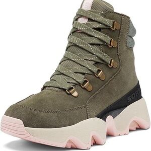 Sorel Women's Green and Pink Boots